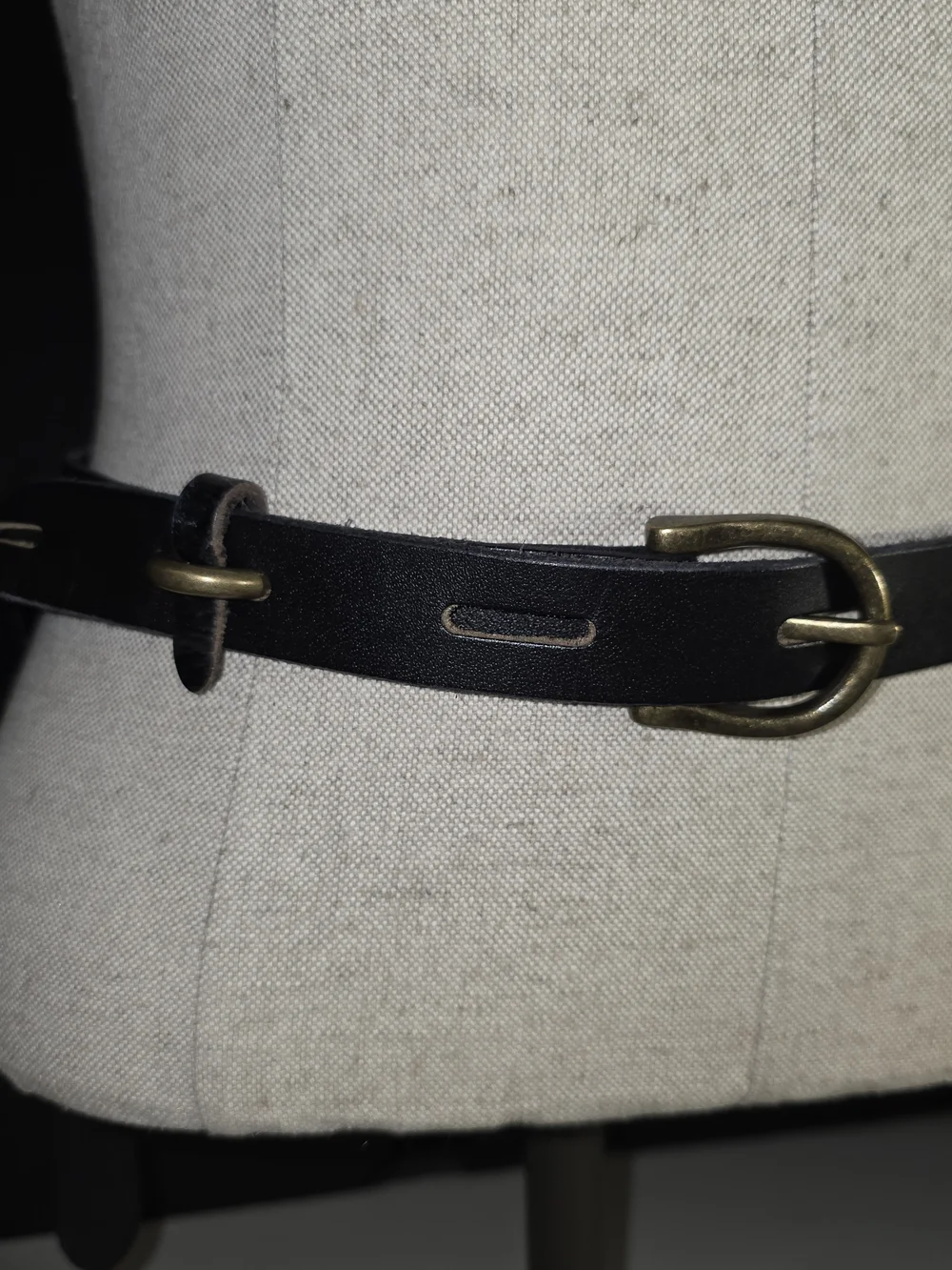 Time and Tru Black Leather Belt with Antiqued Brass Buckle Sz XL - Picture 4 of 16